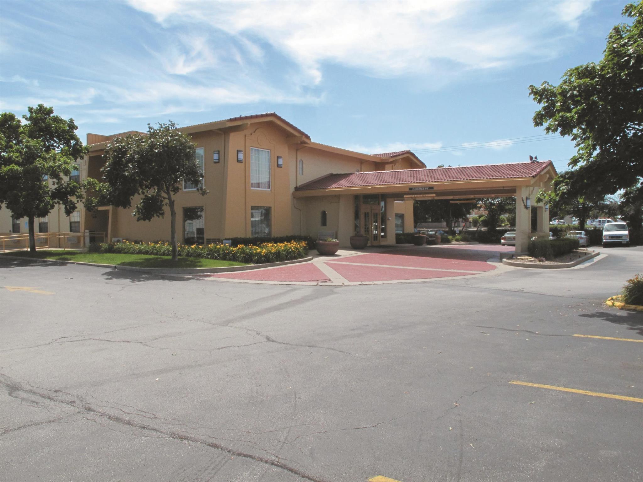 La Quinta Inn By Wyndham Moline Airport Εξωτερικό φωτογραφία